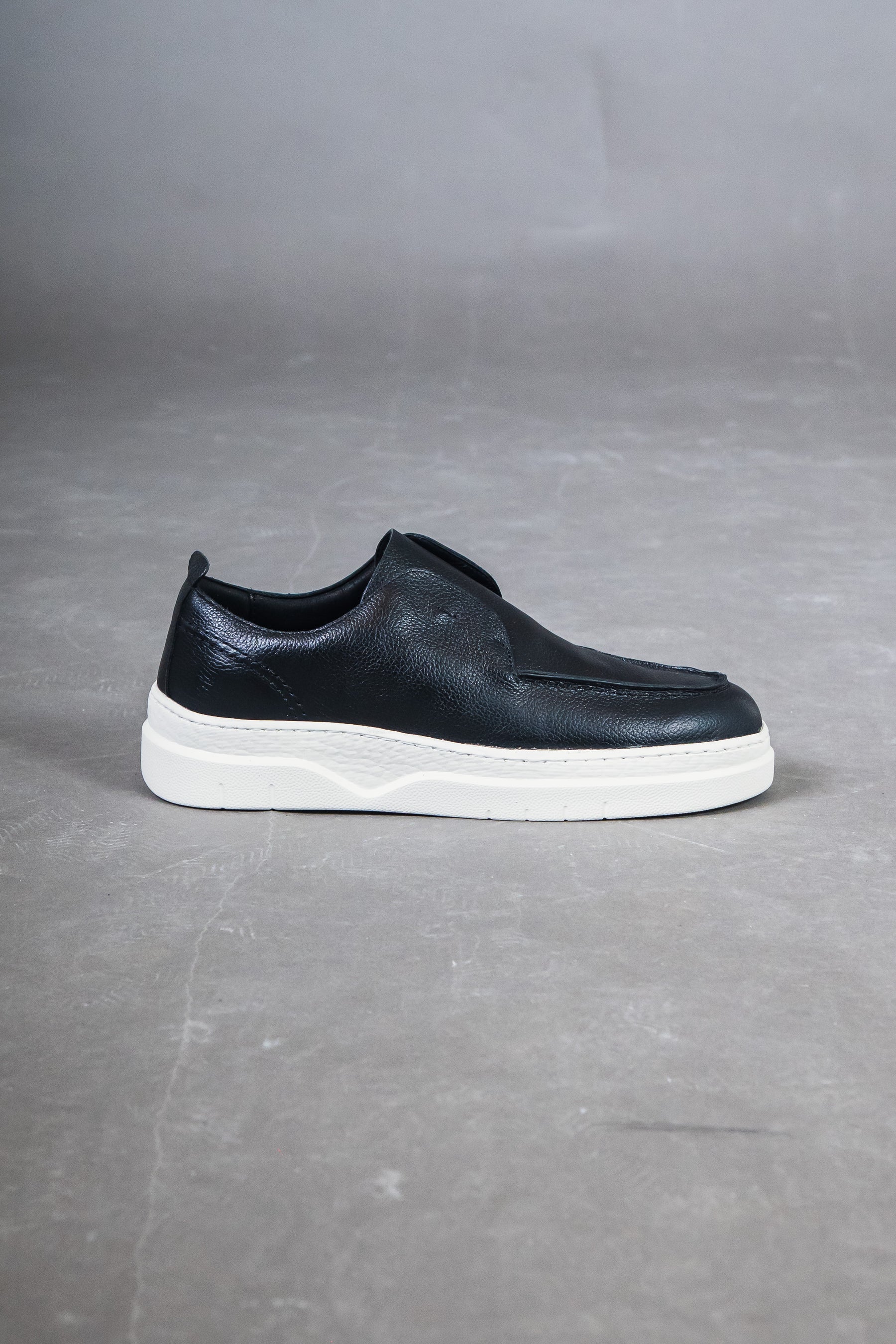 SLIP ON ROSSI LISO PRETO