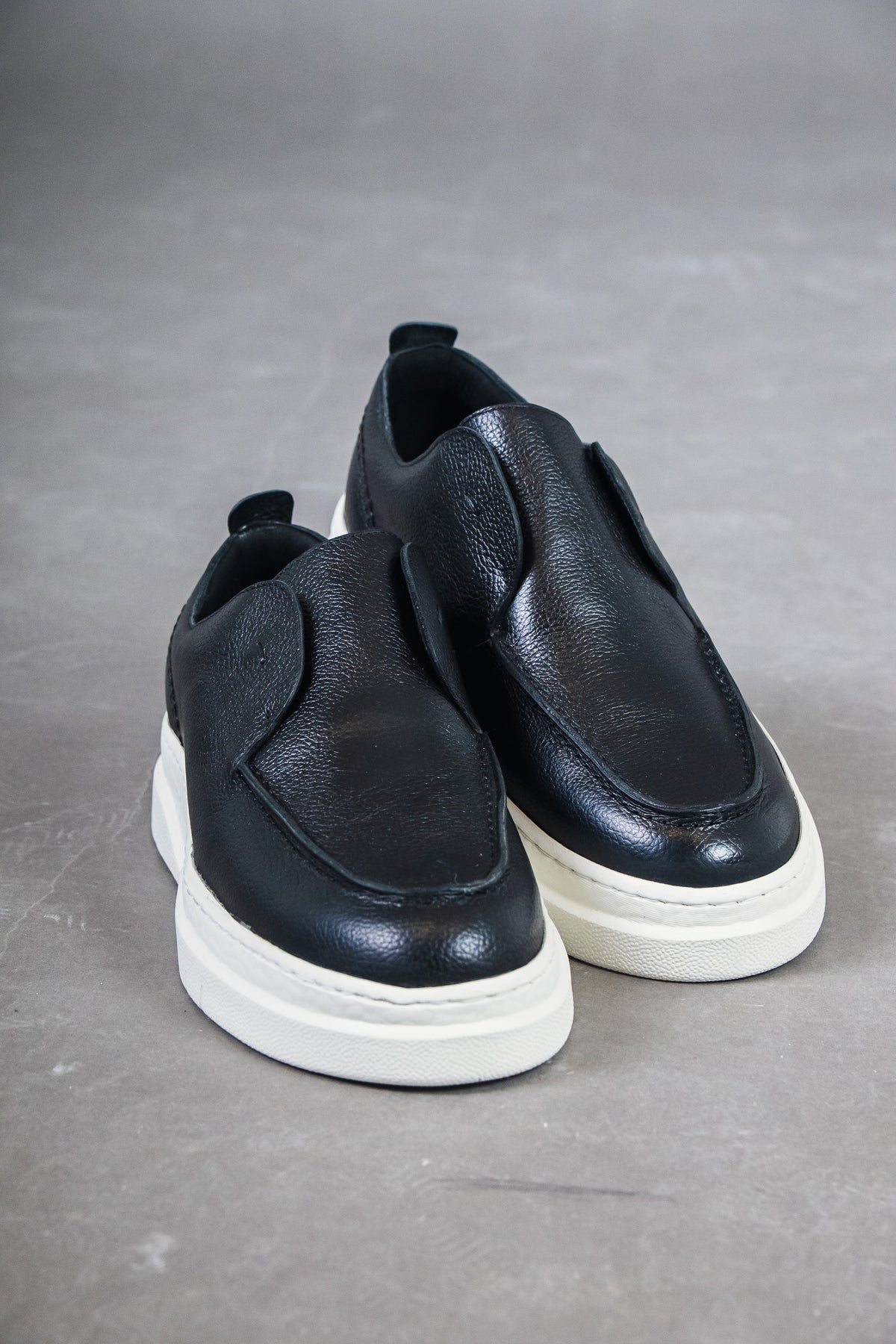 SLIP ON ROSSI LISO PRETO