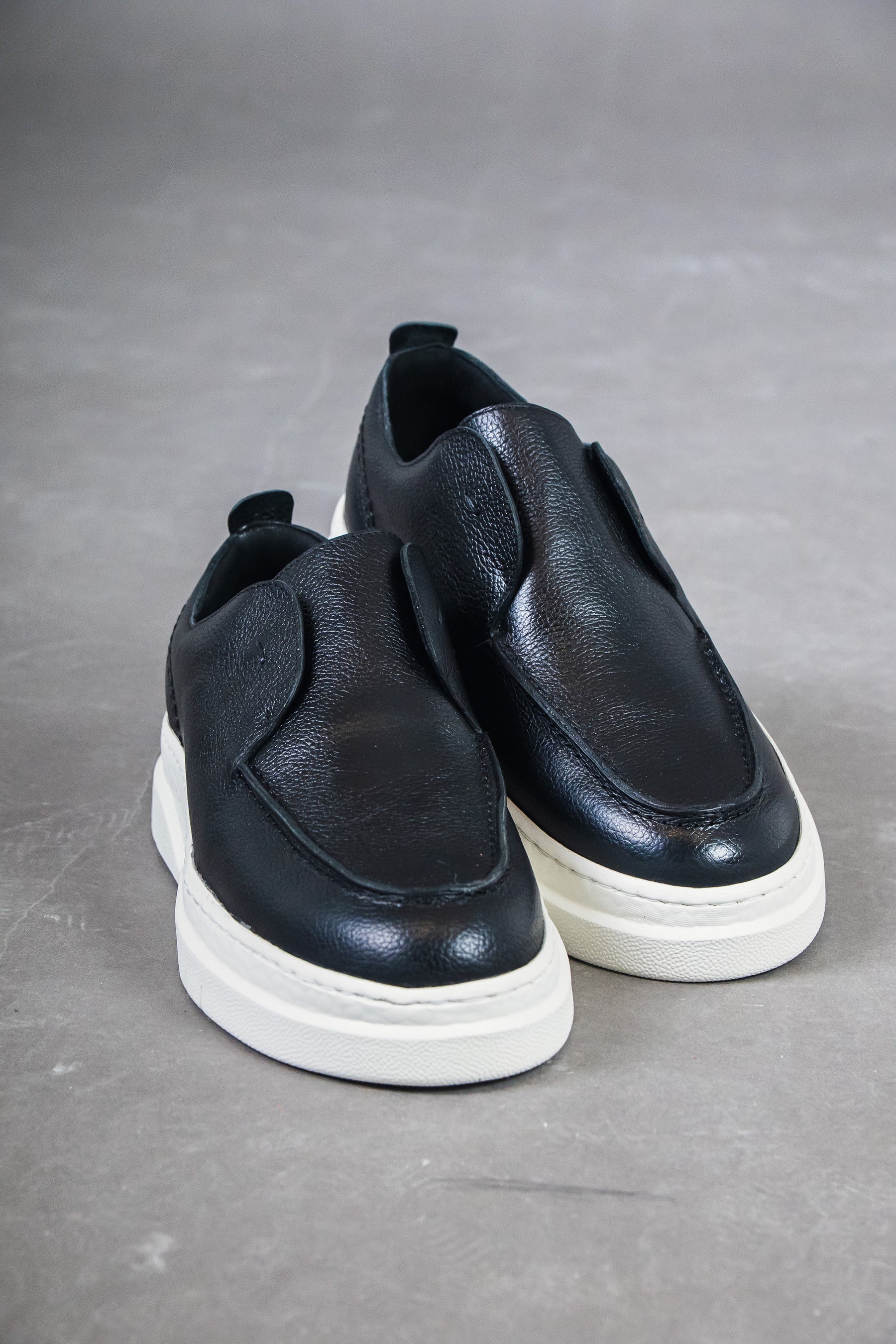 SLIP ON ROSSI LISO PRETO