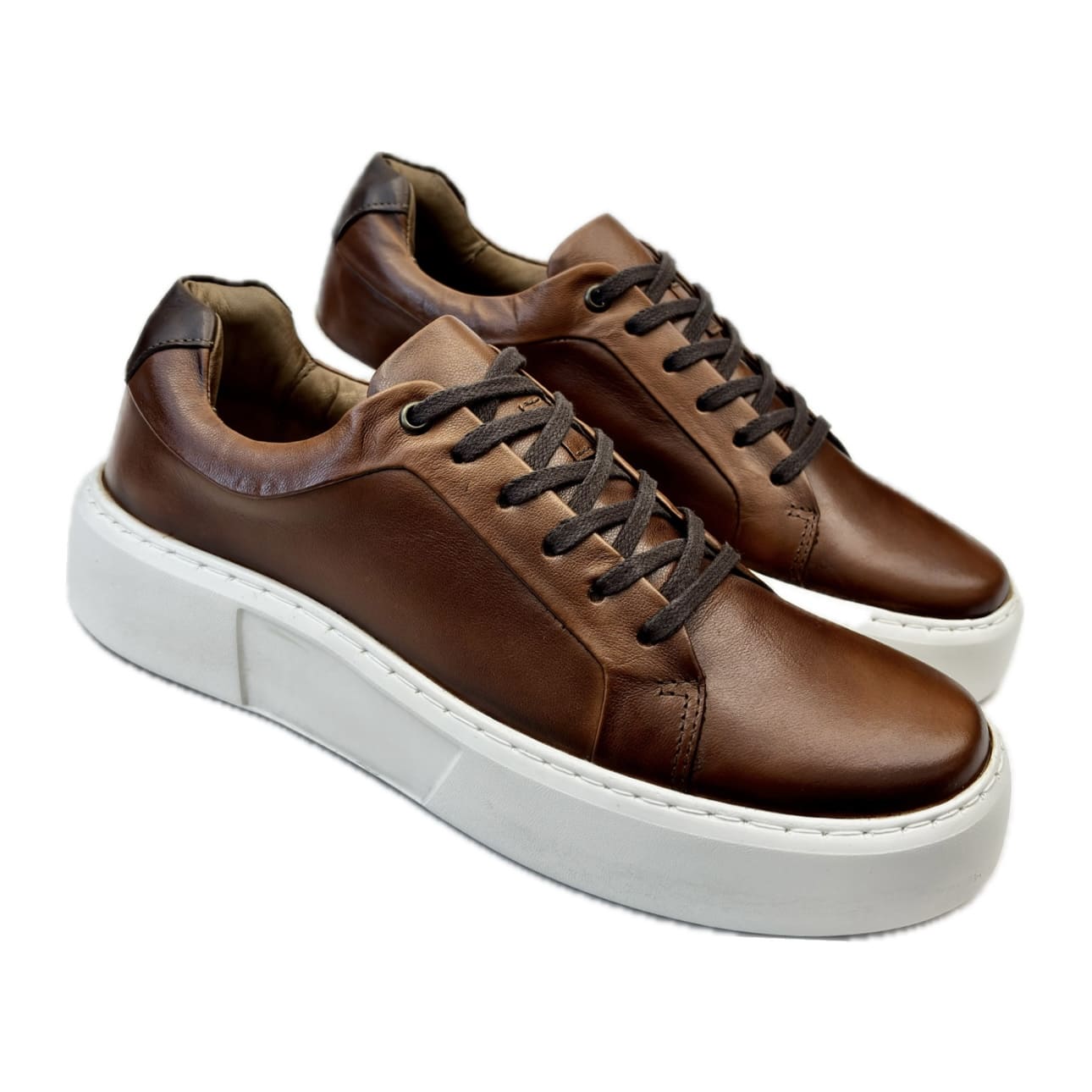Sneaker Main Lutor